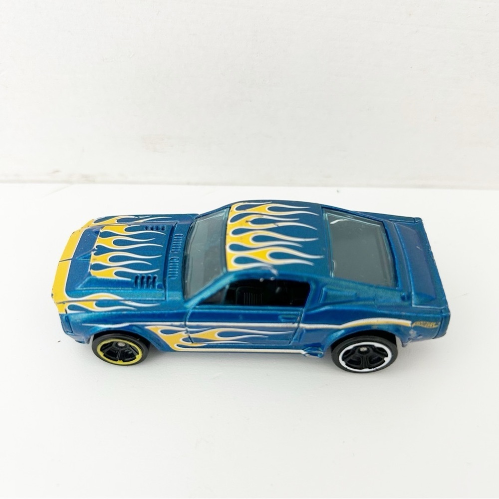 Mattel Hot Wheels ‘67 Ford Mustang Shelby GT-500 Blue & Yellow